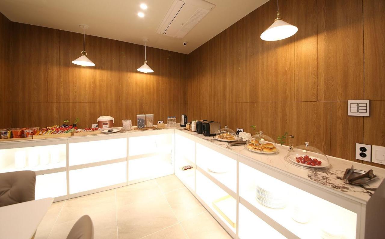 Brown Dot Hotel Sinan Gwangju Metropolitan City Zewnętrze zdjęcie