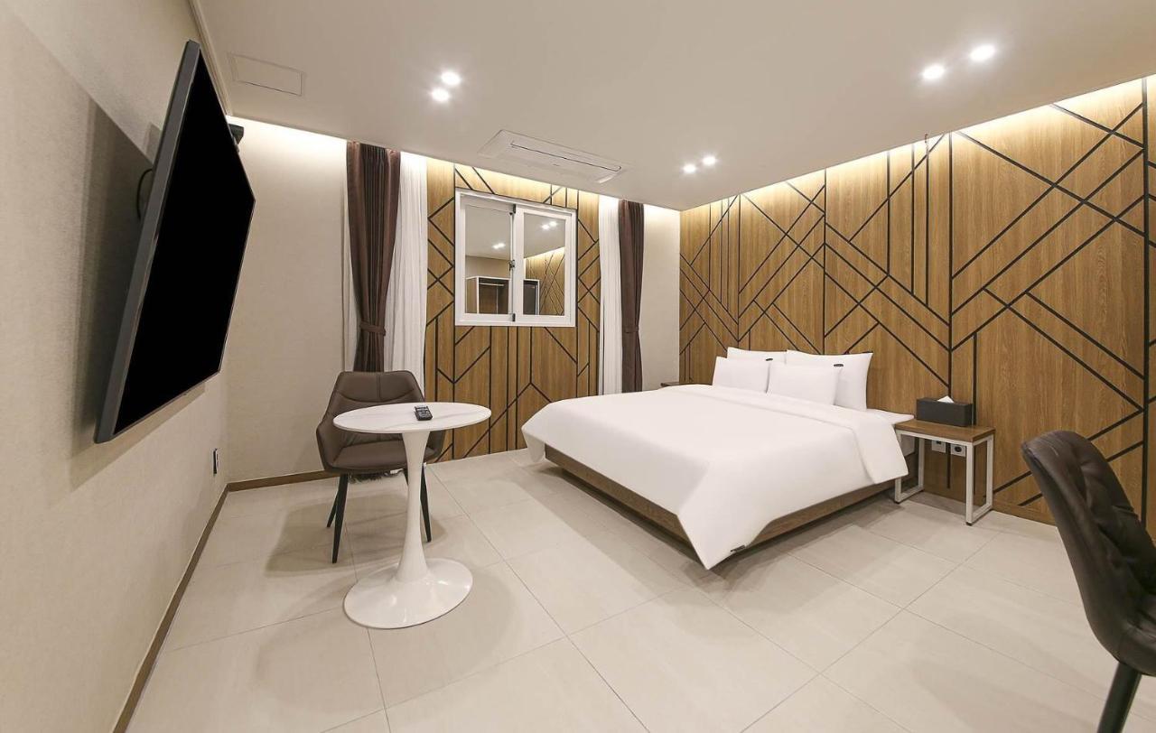 Brown Dot Hotel Sinan Gwangju Metropolitan City Zewnętrze zdjęcie