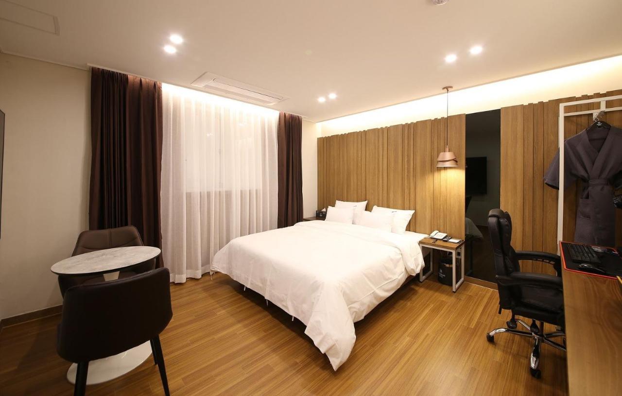 Brown Dot Hotel Sinan Gwangju Metropolitan City Zewnętrze zdjęcie
