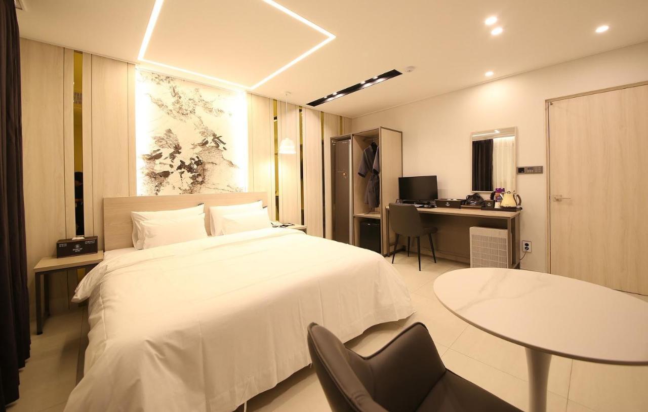 Brown Dot Hotel Sinan Gwangju Metropolitan City Zewnętrze zdjęcie