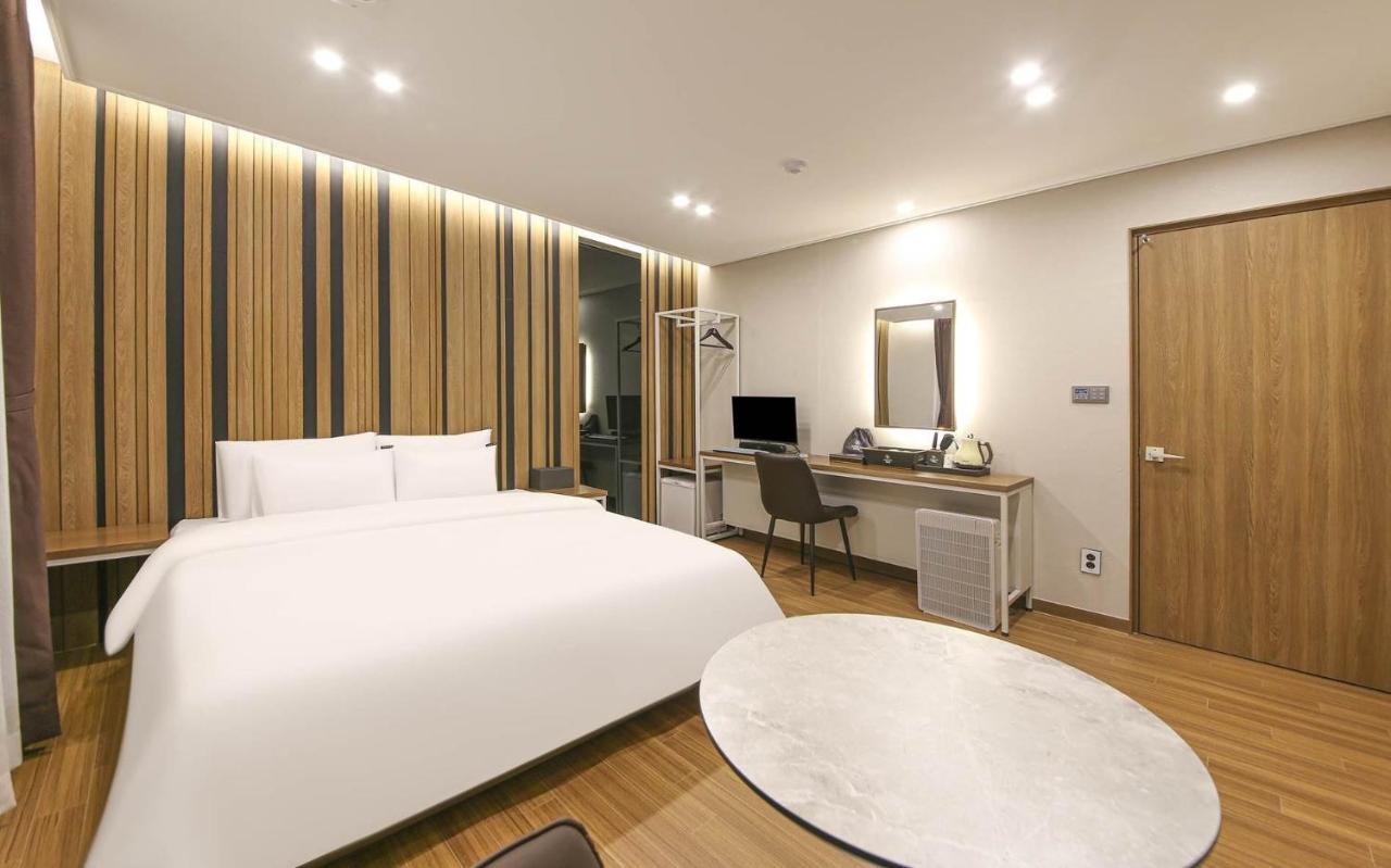 Brown Dot Hotel Sinan Gwangju Metropolitan City Zewnętrze zdjęcie
