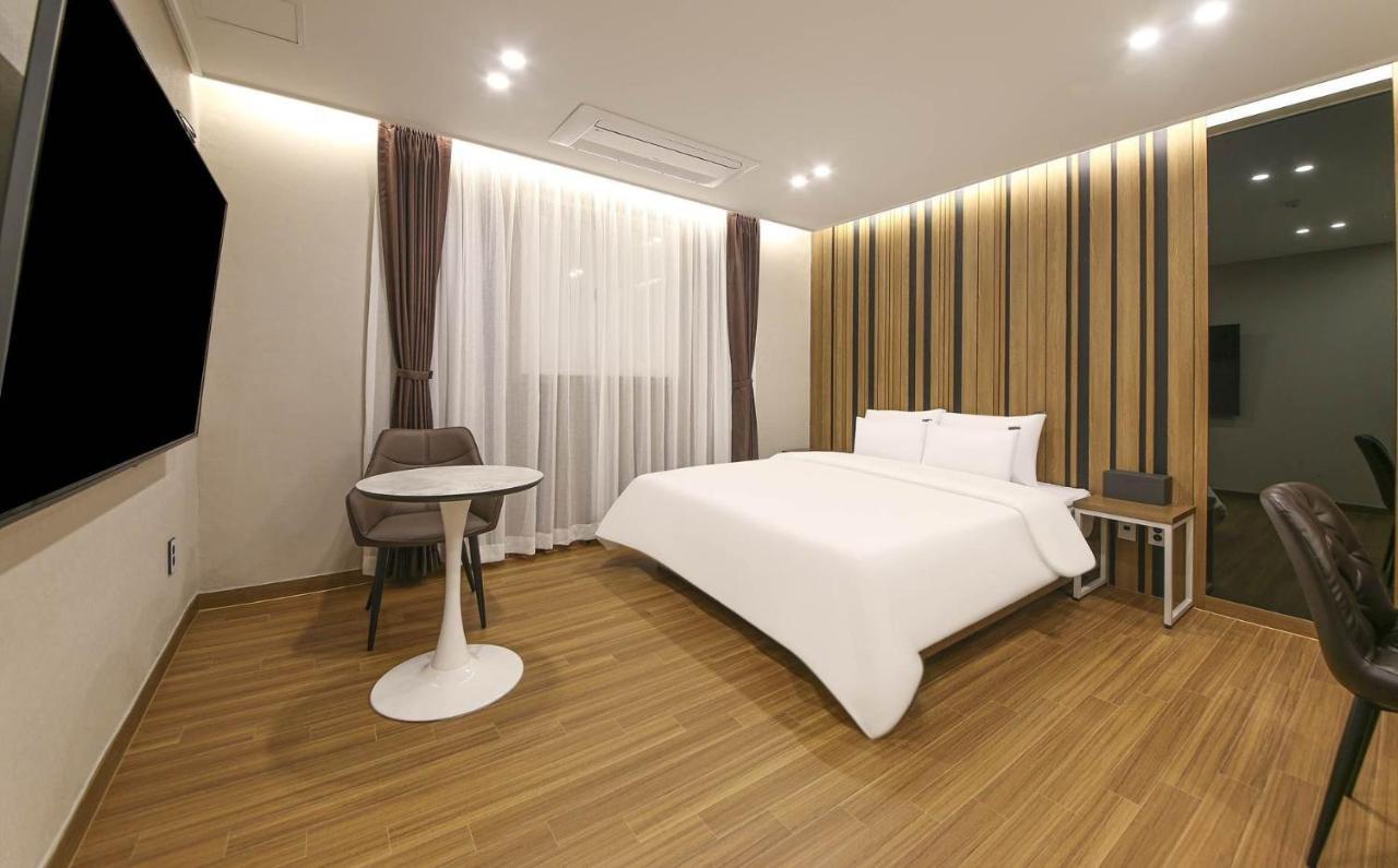 Brown Dot Hotel Sinan Gwangju Metropolitan City Zewnętrze zdjęcie